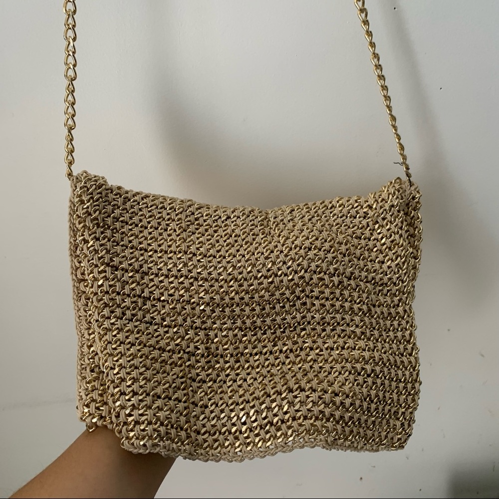 ‘Clutch’ chain crossbody